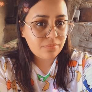 Meet your Posher, Laura